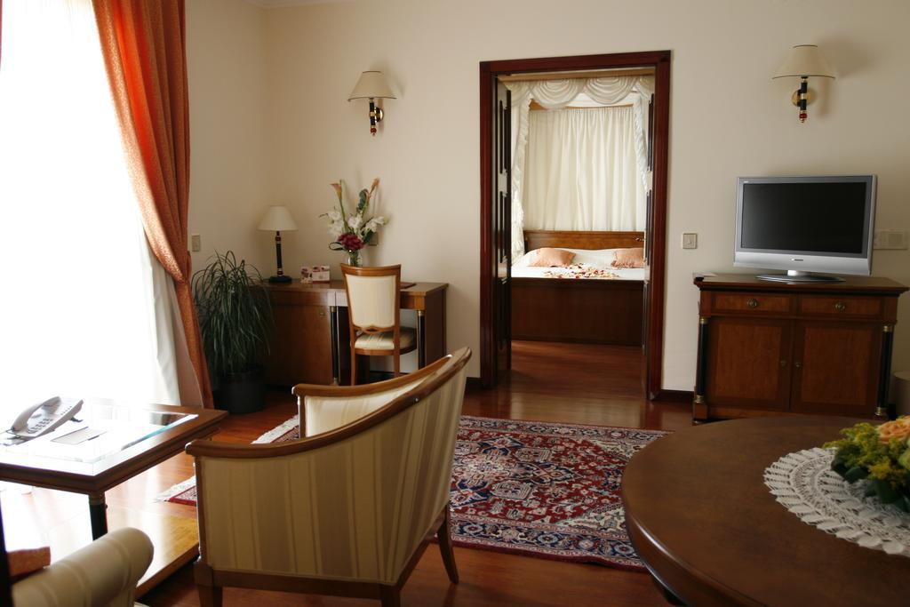 Hotel Mozart Opatija Exterior foto