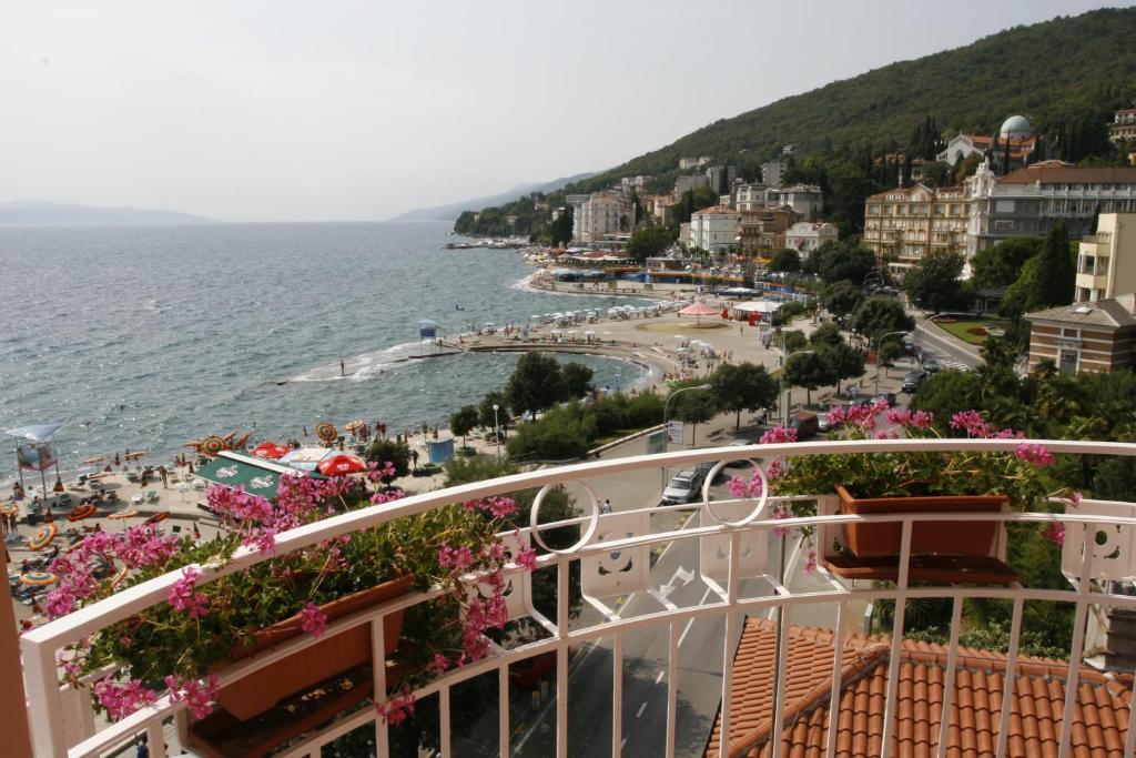 Hotel Mozart Opatija Quarto foto