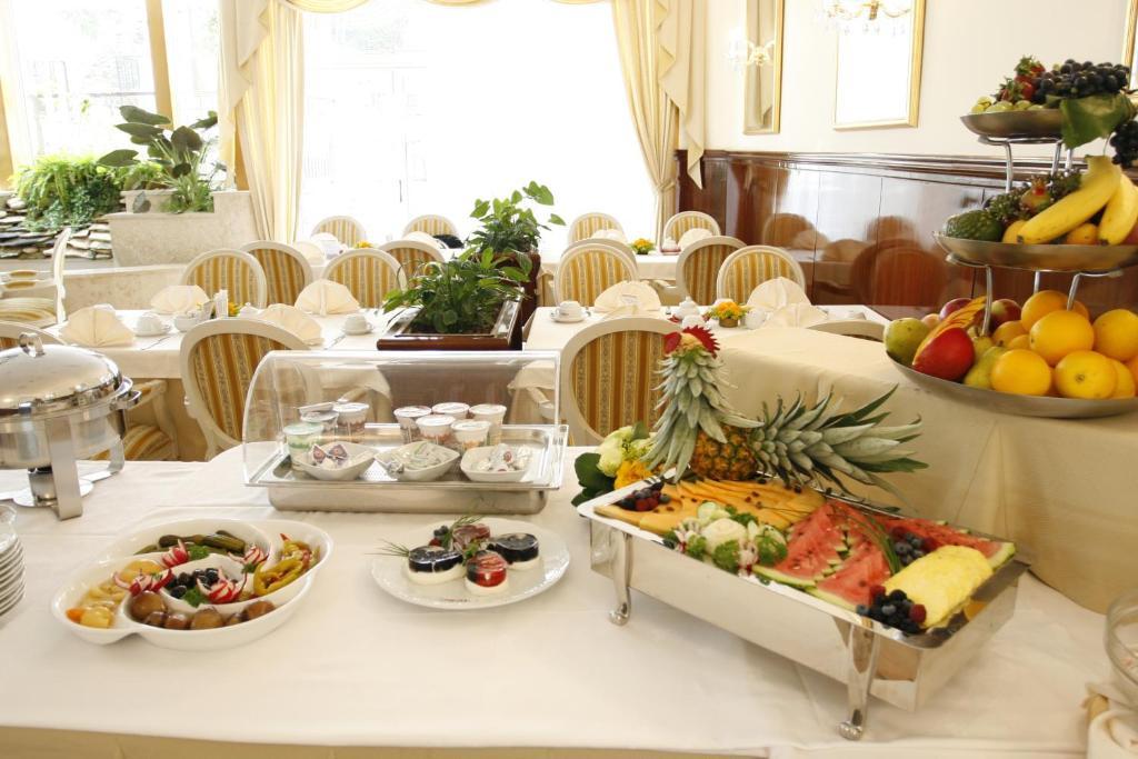 Hotel Mozart Opatija Quarto foto